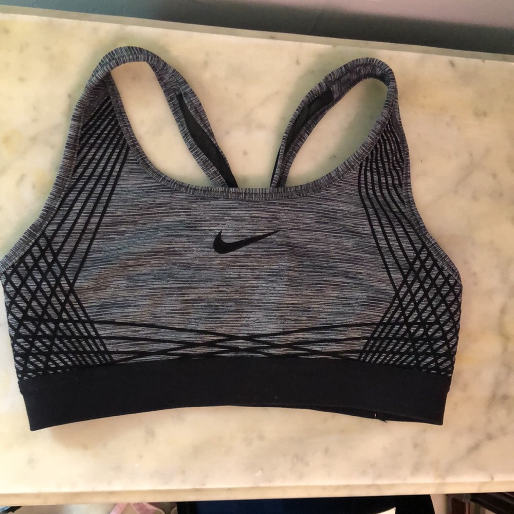 NIKE PRO HYPER CLASSIC MEDIUM SUPPORT SPORTS BRA